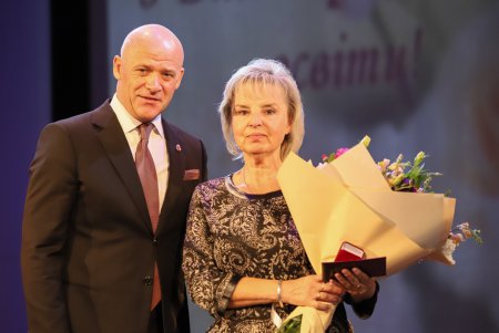 Мэр Одессы поздравил учителей с профессиональным праздником (фото)