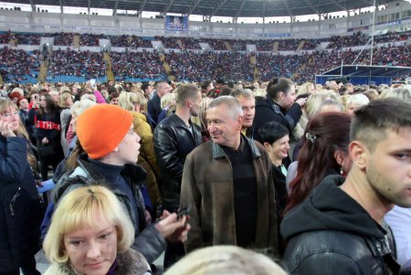 Олег Винник поздравил концертом учителей Одесского региона (фоторепортаж)