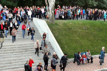 Олег Винник поздравил концертом учителей Одесского региона (фоторепортаж)