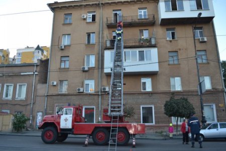 Один человек пострадал на пожаре в Одессе (фото)