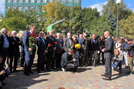 В Одессе открыли музей Бориса Деревянко (фоторепортаж)