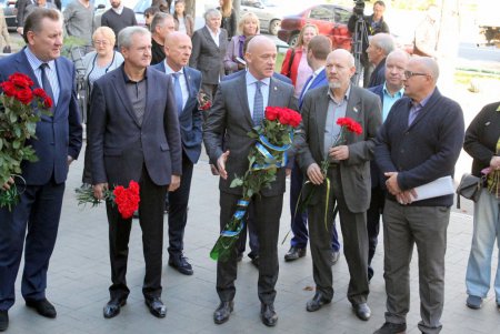 В Одессе открыли музей Бориса Деревянко (фоторепортаж)