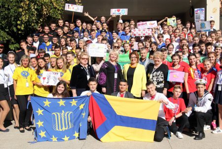 Одесская гимназия собрала актив школьников со всей Украины (фоторепортаж)