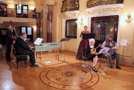 В Одесском оперном театре состоялся концерт старинной музыки (фоторепортаж)