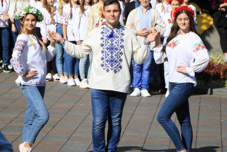 Флешмоб на Думской площади «Вместе мы изменим мир!» (фоторепортаж)