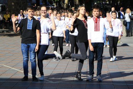Флешмоб на Думской площади «Вместе мы изменим мир!» (фоторепортаж)