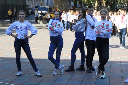 Флешмоб на Думской площади «Вместе мы изменим мир!» (фоторепортаж)