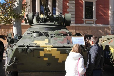 Выставка военной техники (фоторепортаж)