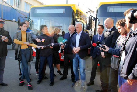 Электротранспорт Одессы пополнился новыми троллейбусами (фоторепортаж)