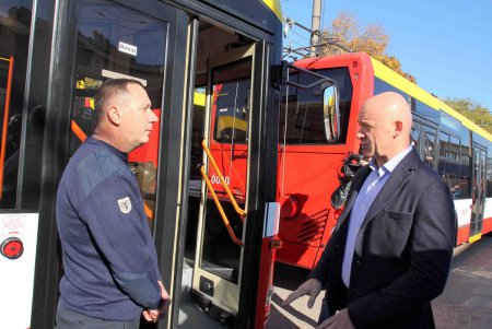 Электротранспорт Одессы пополнился новыми троллейбусами (фоторепортаж)