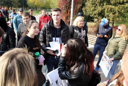 Акция по борьбе с граффити–«рекламой» наркотиков (фоторепортаж)