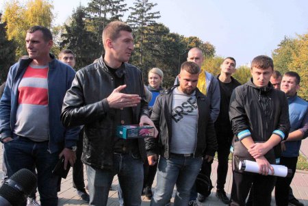 Акция по борьбе с граффити–«рекламой» наркотиков (фоторепортаж)