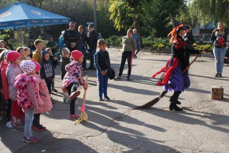 В Одесском зоопарке отметили День тыквы (фото)