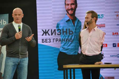 Ник Вуйчич пообщался с одесскими школьниками на тему буллинга (фото)
