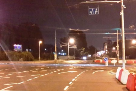В Одессе на пешеходных переходах установливают LED-светильники