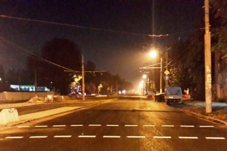 В Одессе на пешеходных переходах установливают LED-светильники