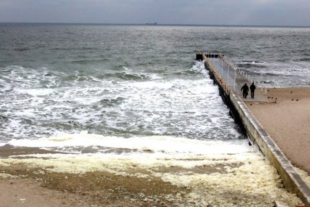 Ноябрьское море: пена прибоя, свежий воздух и неимоверные пейзажи (фоторепортаж)