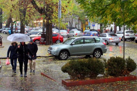 В Одессе разбушевалась непогода (фоторепортаж)