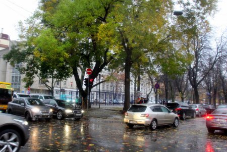 В Одессе разбушевалась непогода (фоторепортаж)