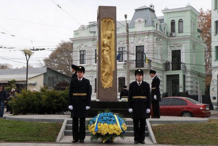 В Одессе почтили память жертв Голодомора (фото)