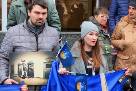 Митинг в поддержку украинских моряков (фоторепортаж)