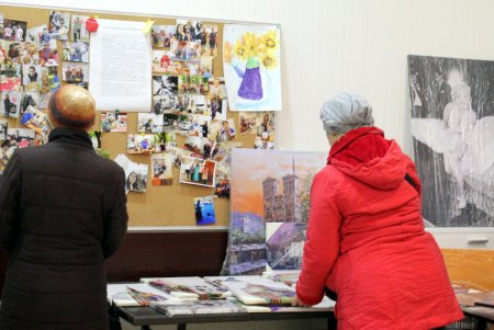 Помочь Эли: в Одессе открылся благотворительный вернисаж (фоторепортаж)