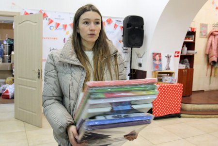 Помочь Эли: в Одессе открылся благотворительный вернисаж (фоторепортаж)