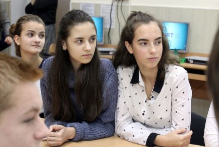 Школа №94 представила свои достижения (фоторепортаж) 