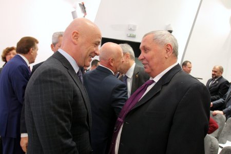 Как мэр Одессы Геннадий Труханов отчитывался перед горожанами (фоторепортаж)