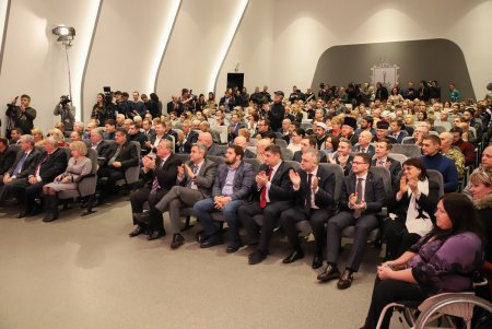 Как мэр Одессы Геннадий Труханов отчитывался перед горожанами (фоторепортаж)