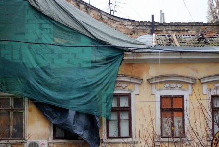 Нахалстрой на Ришельевской 41 будет снесен (фоторепортаж)