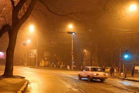 Застывший город: Одессу окутал утренний туман