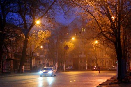 Застывший город: Одессу окутал утренний туман