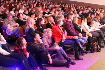 В Одессе разыгрывают «Кубок мэра» на школьной Лиге Смеха