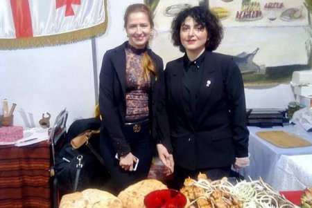 Благотворительная ярмарка: в Одессе собирают деньги на оборудование для роддома (фото)