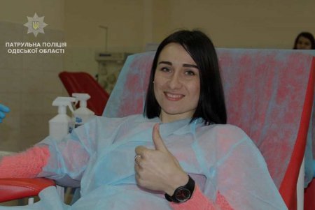 Право на жизнь: одесские полицейские сдали кровь для больных детей (фото)