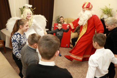 Одесские дома семейного типа продолжают получать поздравления с наступающими праздниками