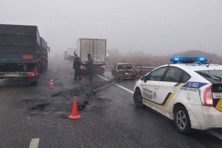 На трассе Одессе-Киев столкнулись более 10 авто, есть пострадавший (фото)