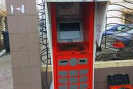 Одессу освобождают от стихийных торговых объектов (фото)