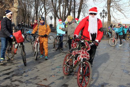 Новогодний велопробег в Одессе (фоторепортаж) 