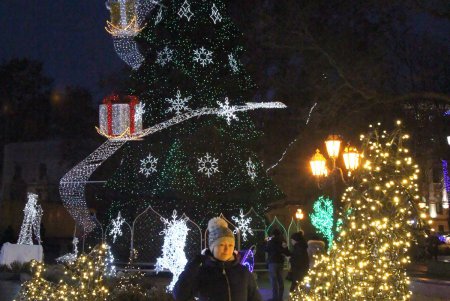 Одесса в праздничных огнях (фоторепортаж)