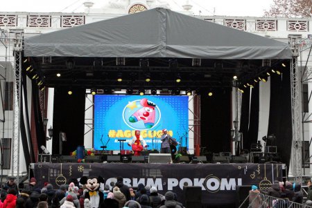 Красочный детский праздник в центре Одессы (фоторепортаж)