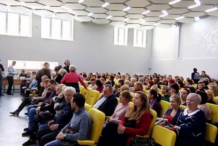 В Одессе создают школьные стадионы на европейском уровне, а в столовых – прививают культуру питания (фото)