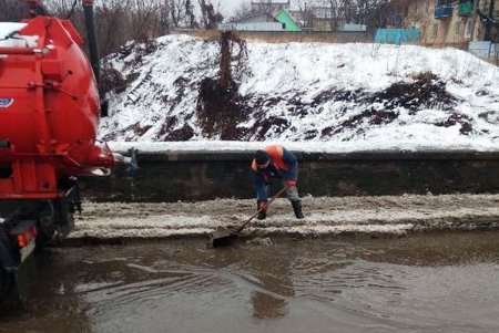 Коммунальщики Одессы ликвидируют последствия непогоды (фото)