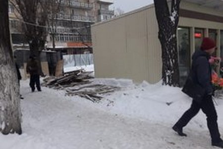 На улицах Одессы становится все меньше незаконных объектов торговли (фото)