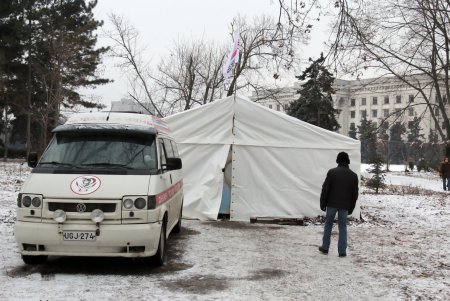 Пункт обогрева на Куликовом поле: горячий чай, еда и теплая одежда (фоторепортаж)