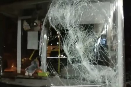 В центре Одессы автомобиль врезался в троллейбус (фото)