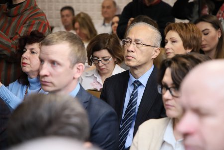 Одесскому роддому №5 передали специализированное оборудование (фото)