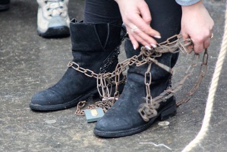 Акция протеста у одесского цирка (фоторепортаж)
