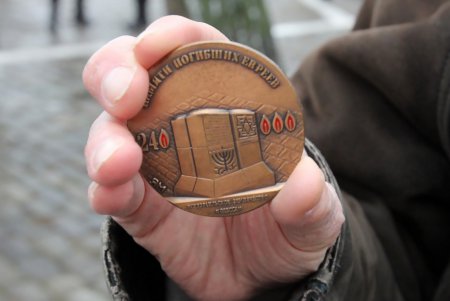 Одесситы почтили память жертв Холокоста (фоторепортаж)